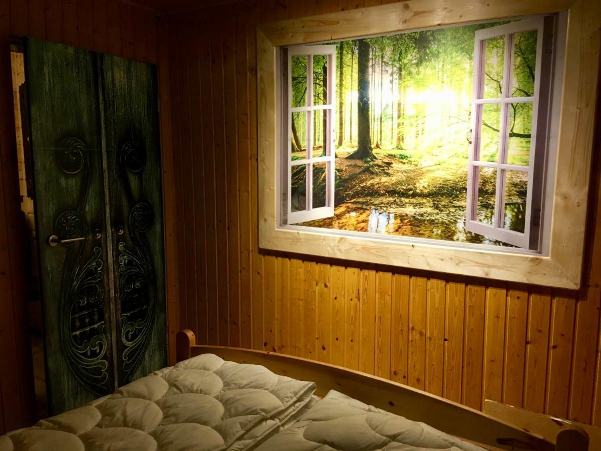 Holzhaus Trollblümchen am Wald und See Neuruppin Exterior foto